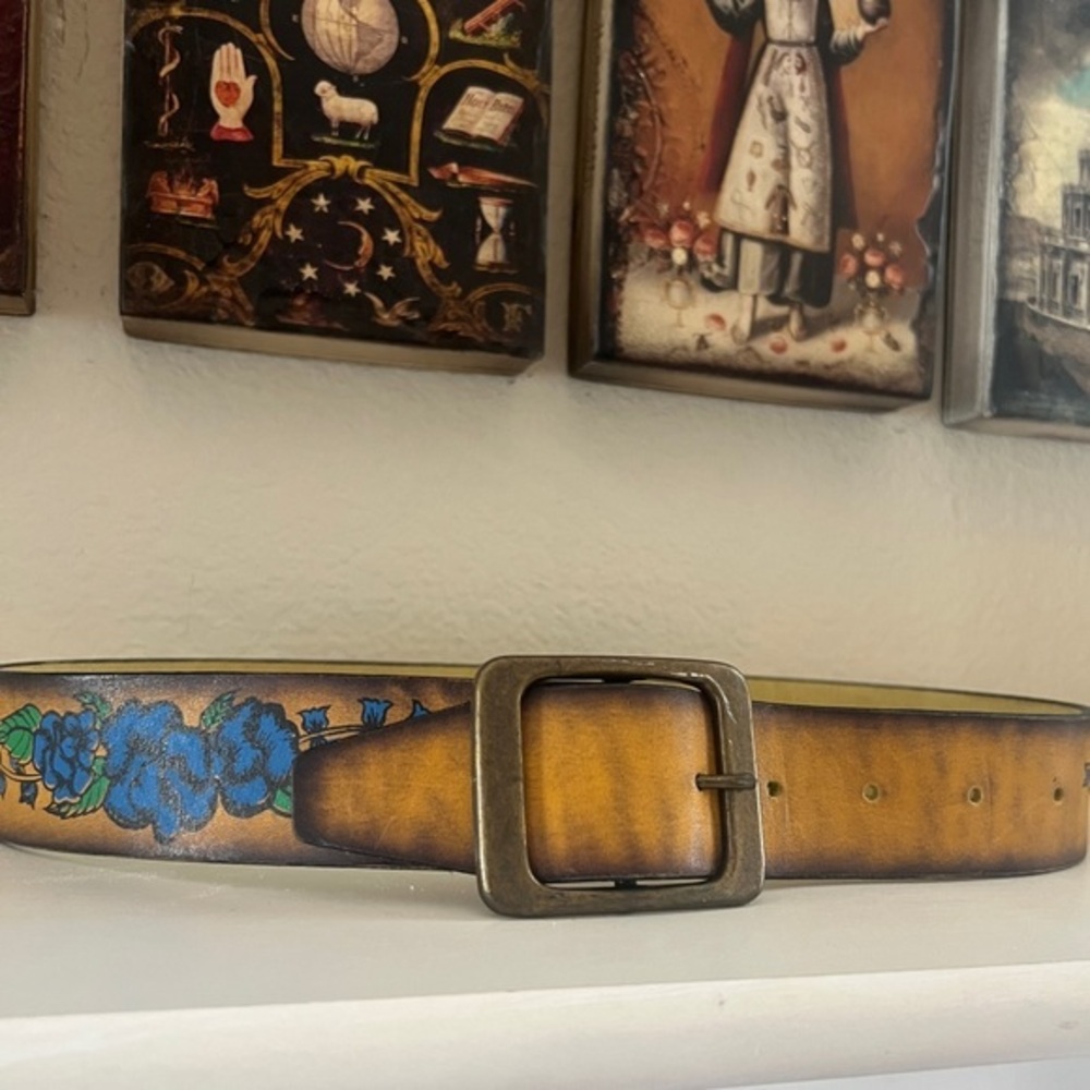 Leegin‎ Leather Belt Creative with Blue Flowers Size 30